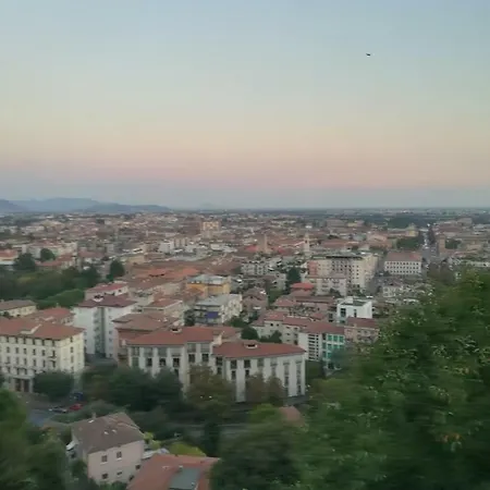 Vittoria 36 Mf Bergamo Appartement *
